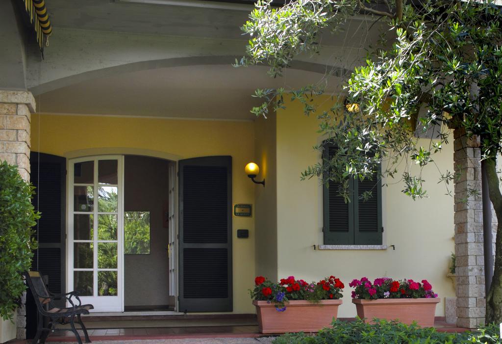 Albergo La Quiete Desenzano del Garda Ngoại thất bức ảnh