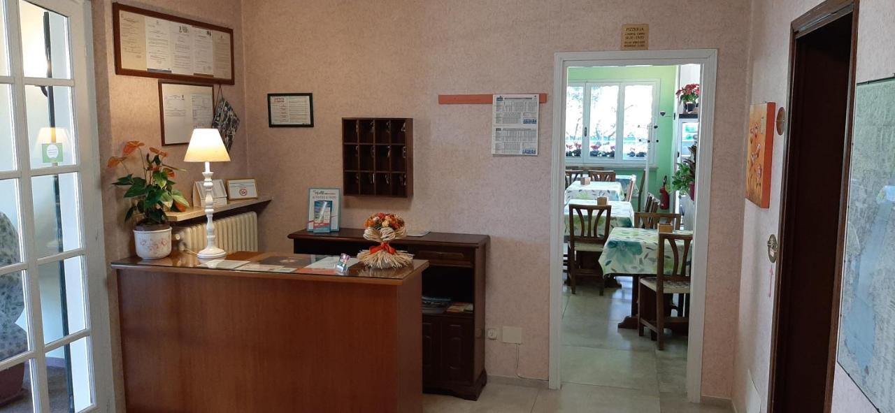 Albergo La Quiete Desenzano del Garda Ngoại thất bức ảnh